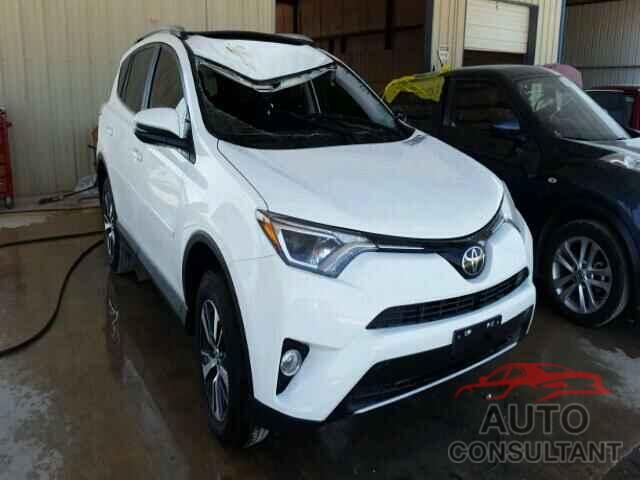 TOYOTA RAV4 2017 - JTMWFREV6HJ710463