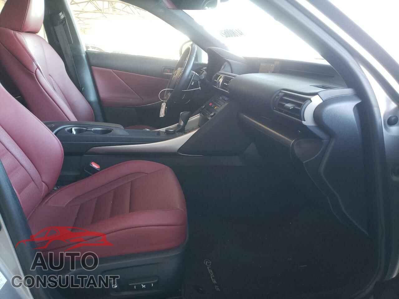 LEXUS IS 2017 - JTHBA1D29H5057740