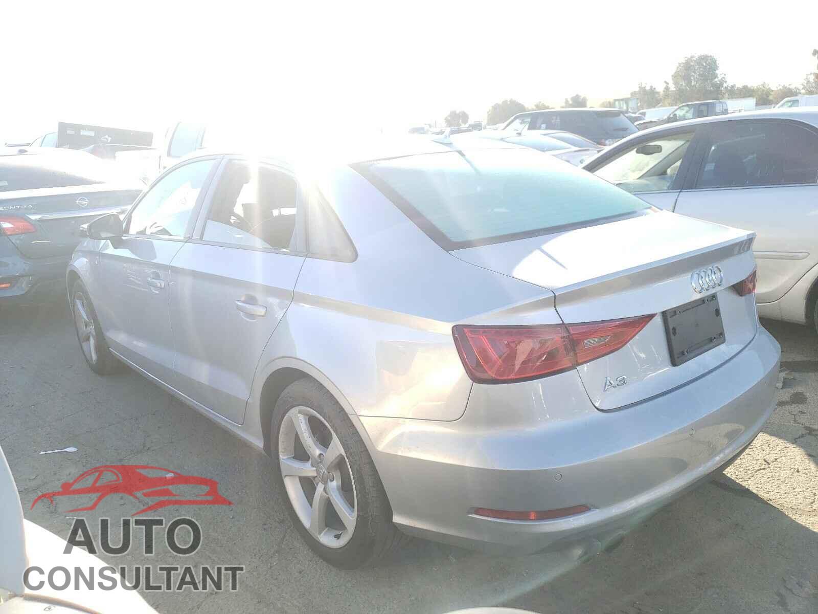 AUDI A3 2016 - WAUA7GFF6G1065649