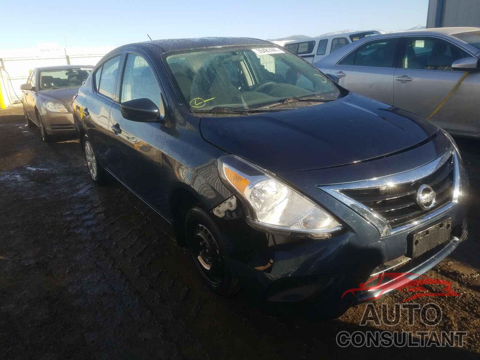 NISSAN VERSA 2017 - 3N1CN7AP6HL833483