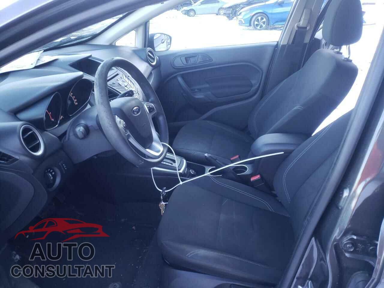 FORD FIESTA 2017 - 3FADP4EJ9HM130010