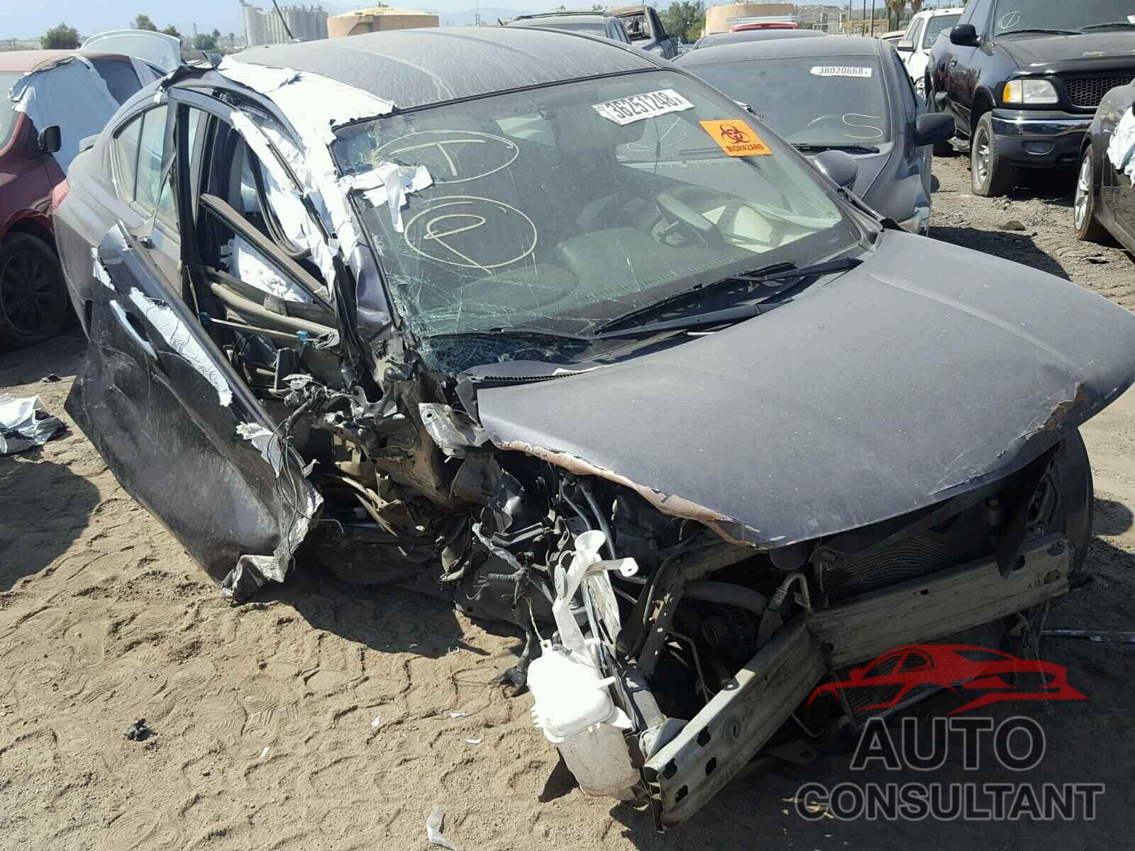 NISSAN VERSA 2015 - 3N1CN7AP8FL818562