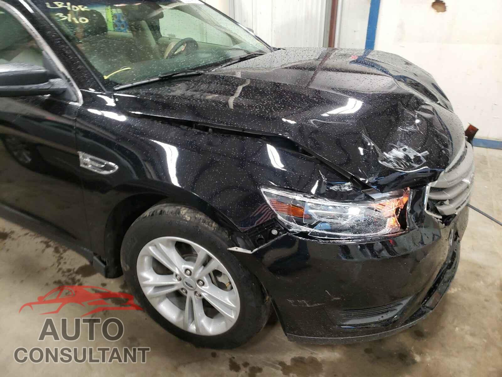 FORD TAURUS 2019 - 1FAHP2D81KG105446