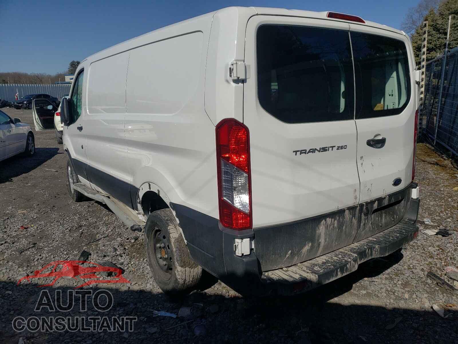 FORD TRANSIT CO 2019 - 1FTYR1YM8KKA42137