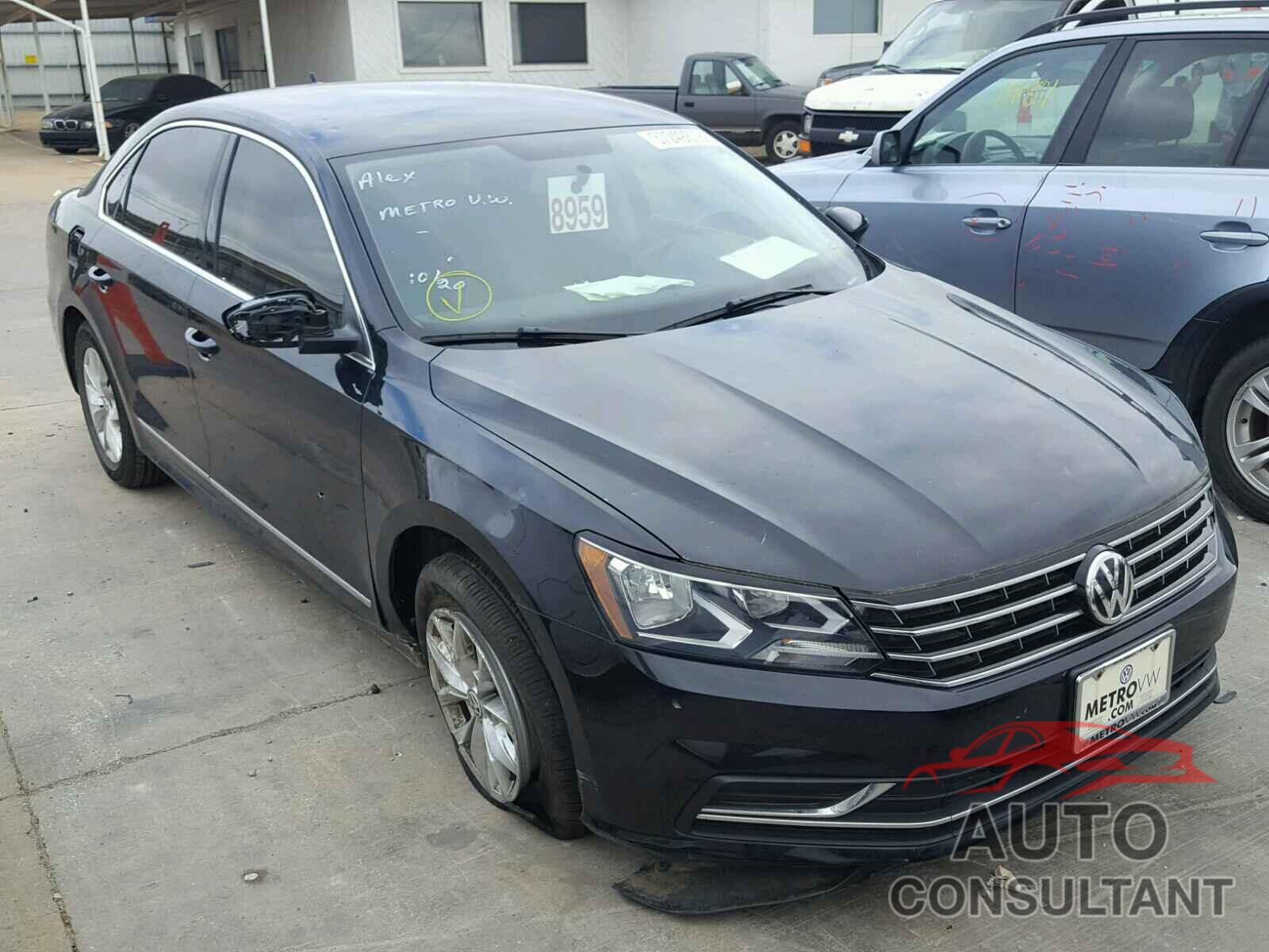 VOLKSWAGEN PASSAT 2017 - 1VWAT7A34HC046533