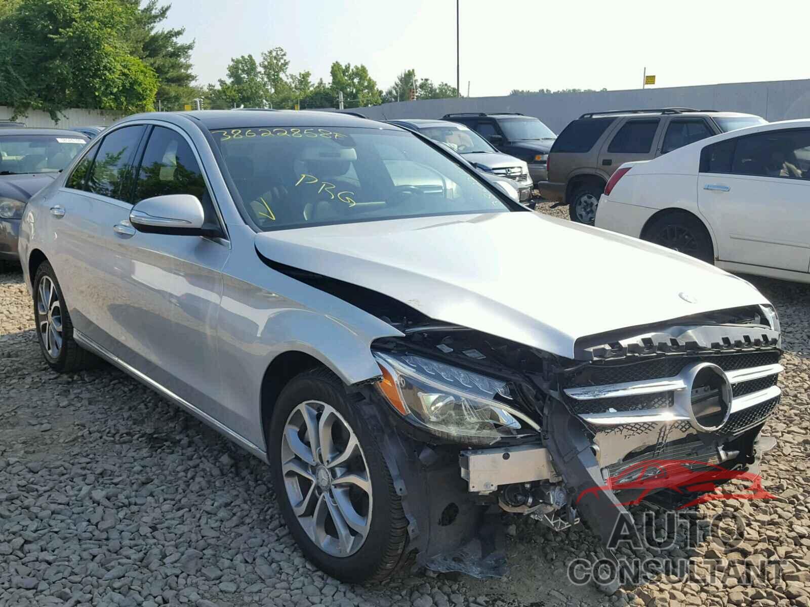 MERCEDES-BENZ C300 2015 - 55SWF4KBXFU019226