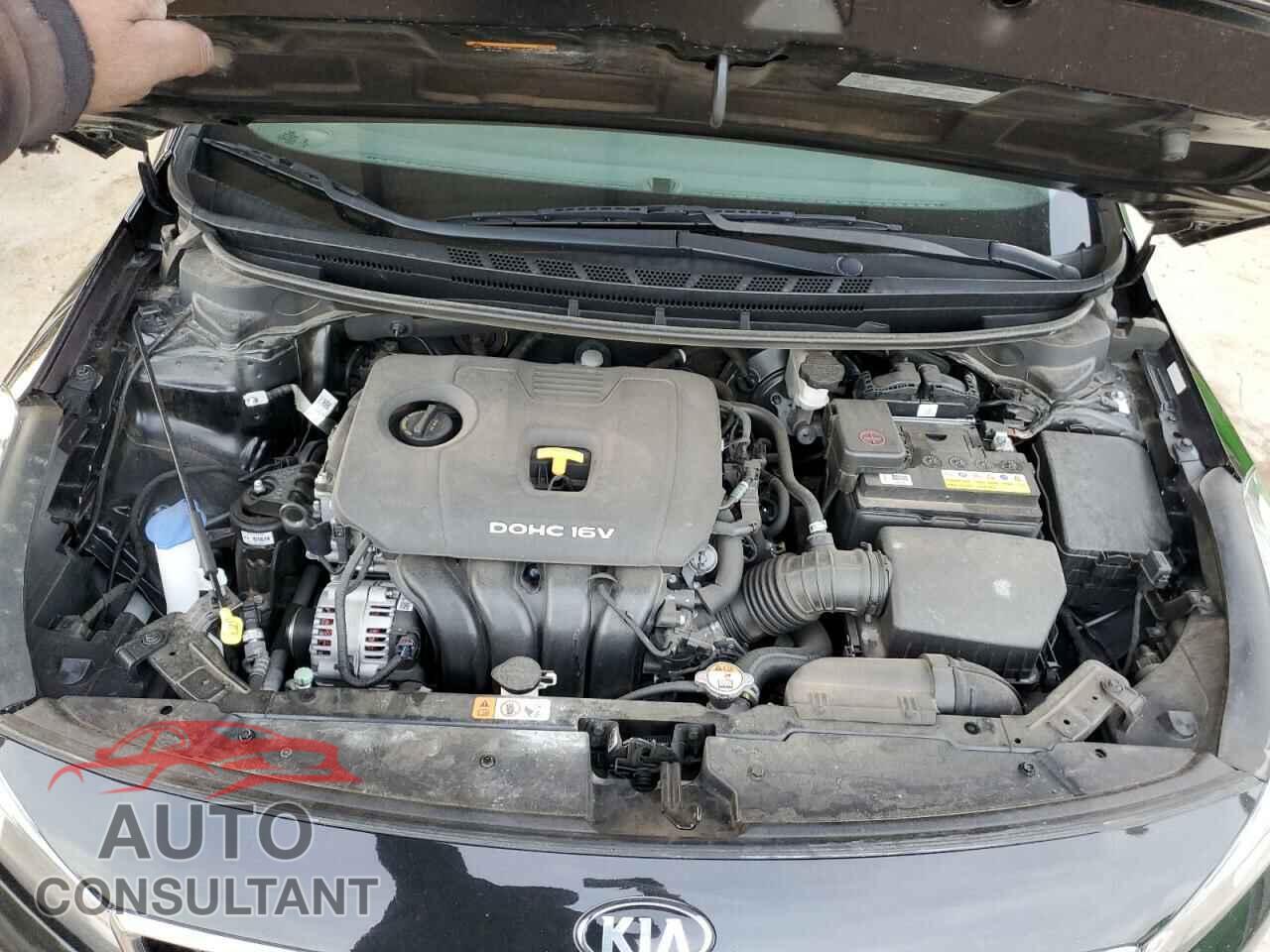 KIA FORTE 2017 - 3KPFL4A74HE107978