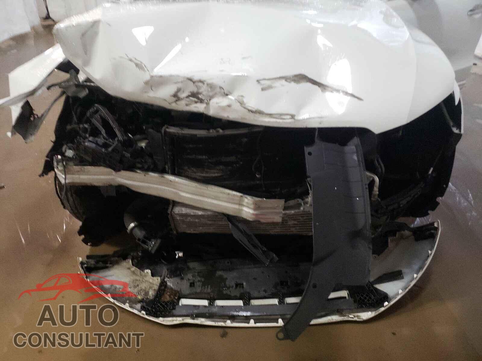 AUDI Q5 2017 - WA1C2AFP8HA098423