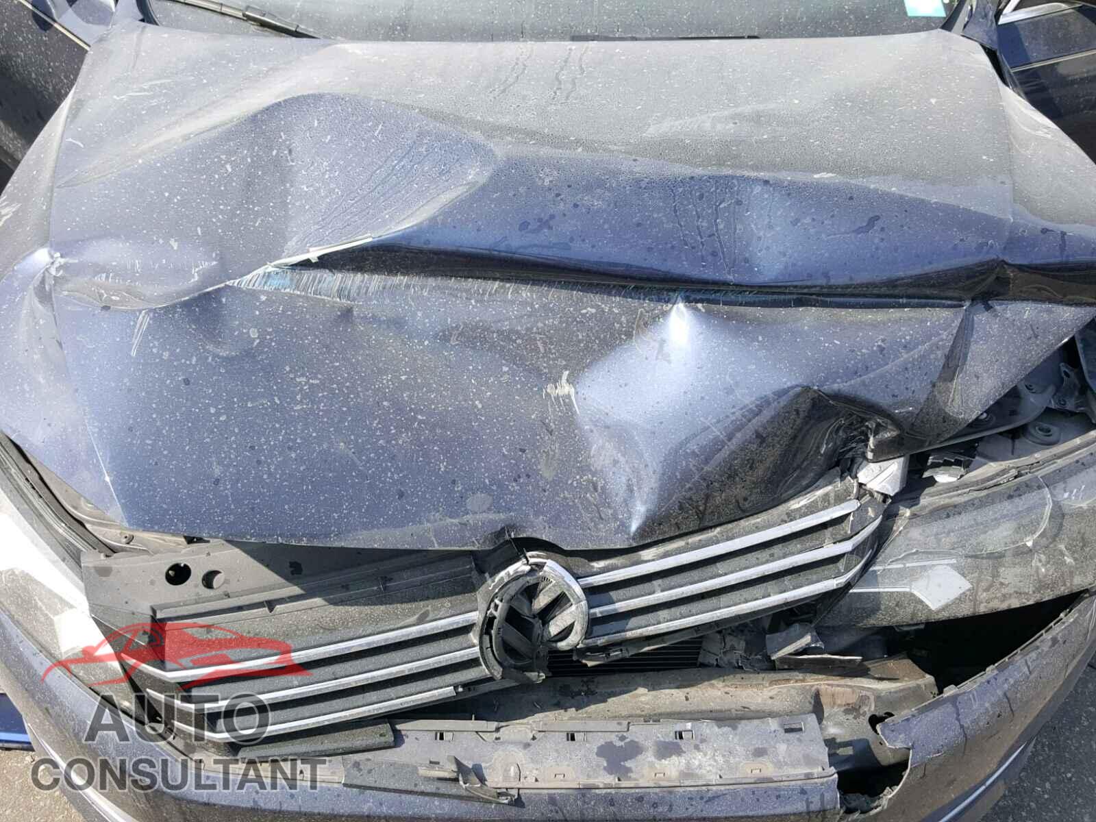 VOLKSWAGEN PASSAT 2015 - 1VWBS7A32FC006830