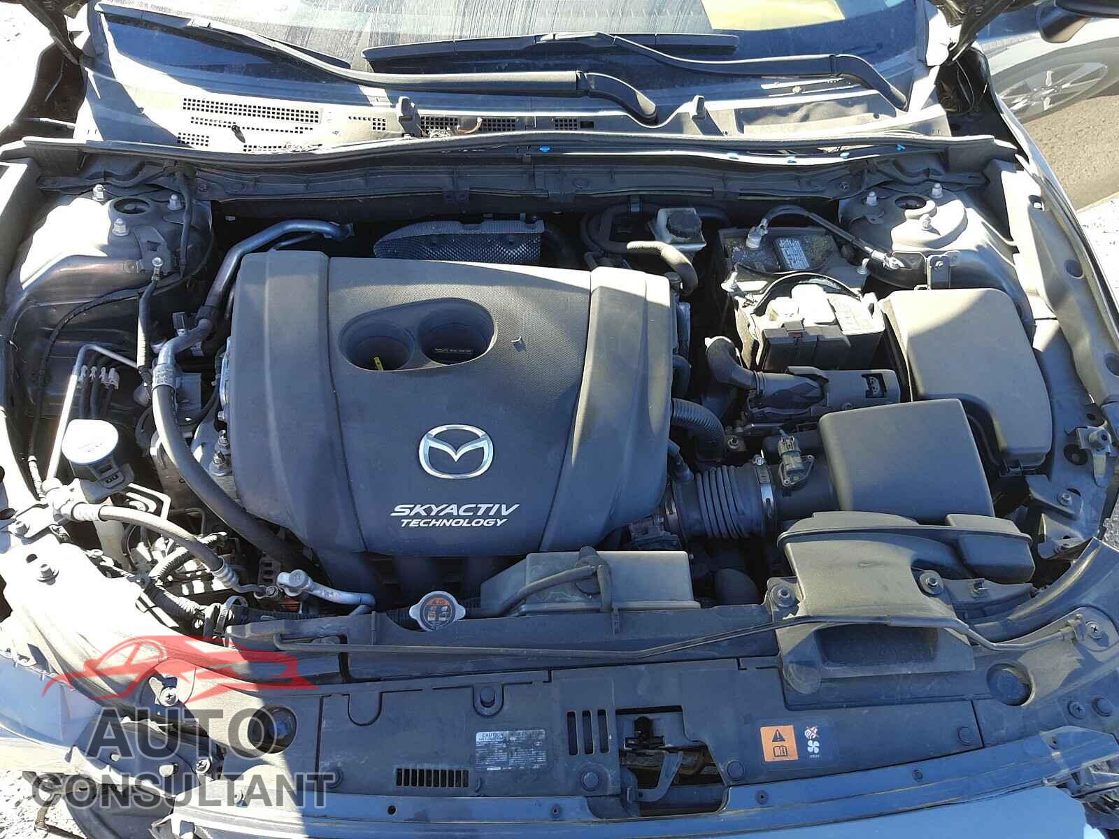 MAZDA 3 2017 - 3MZBN1L30HM150878