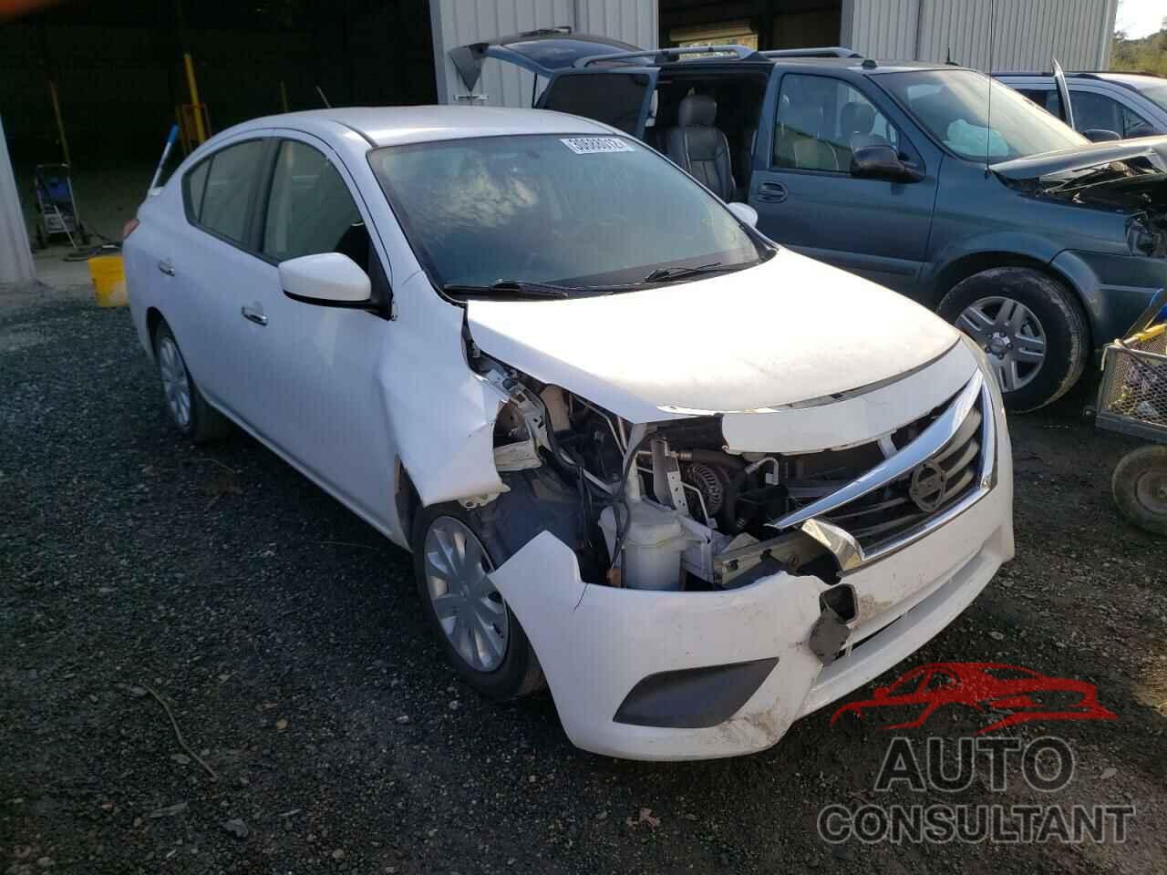 NISSAN VERSA 2017 - 3N1CN7AP9HL808321