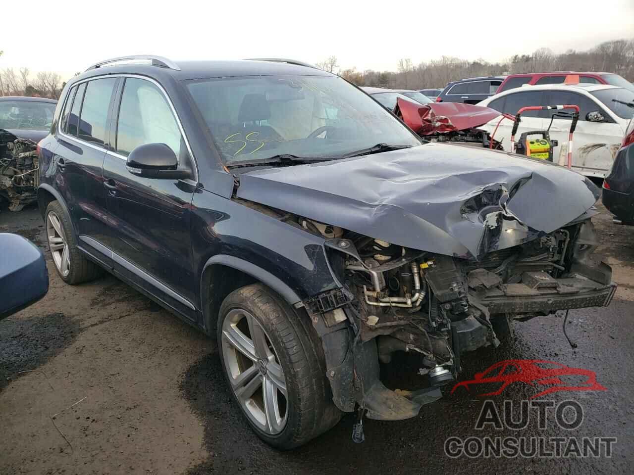 VOLKSWAGEN TIGUAN 2016 - WVGBV7AX0GW037616