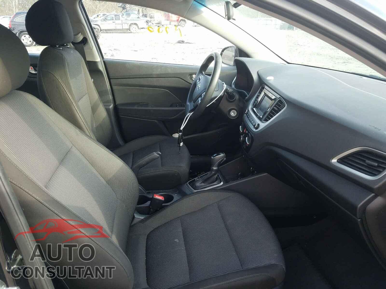 HYUNDAI ACCENT 2018 - 3KPC24A3XJE005559