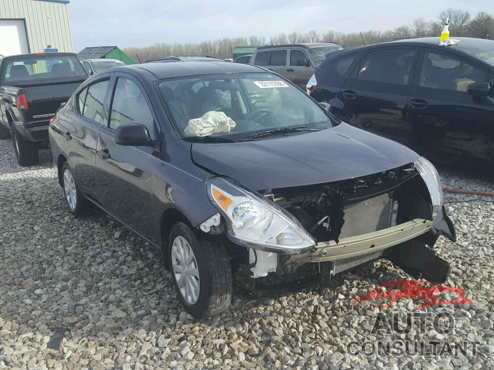 NISSAN VERSA 2015 - 4T1C11AK1MU593085
