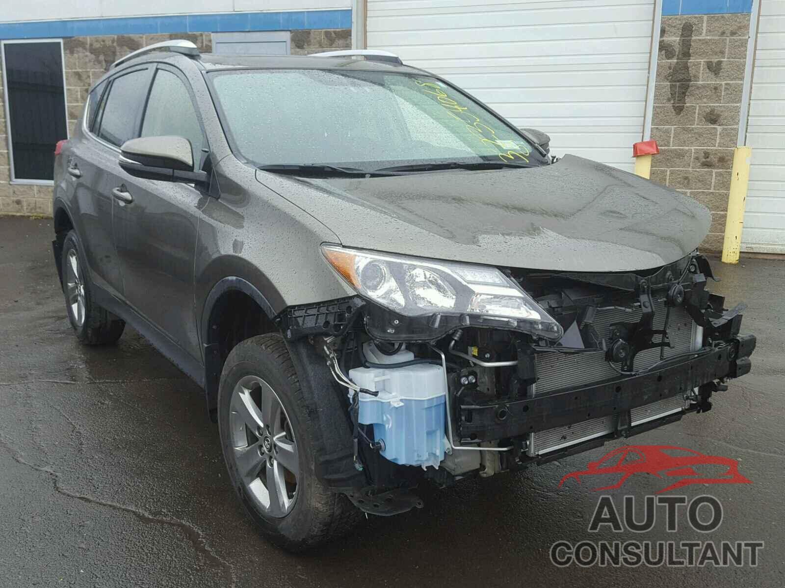 TOYOTA RAV4 2015 - JTMRFREV1FD145869