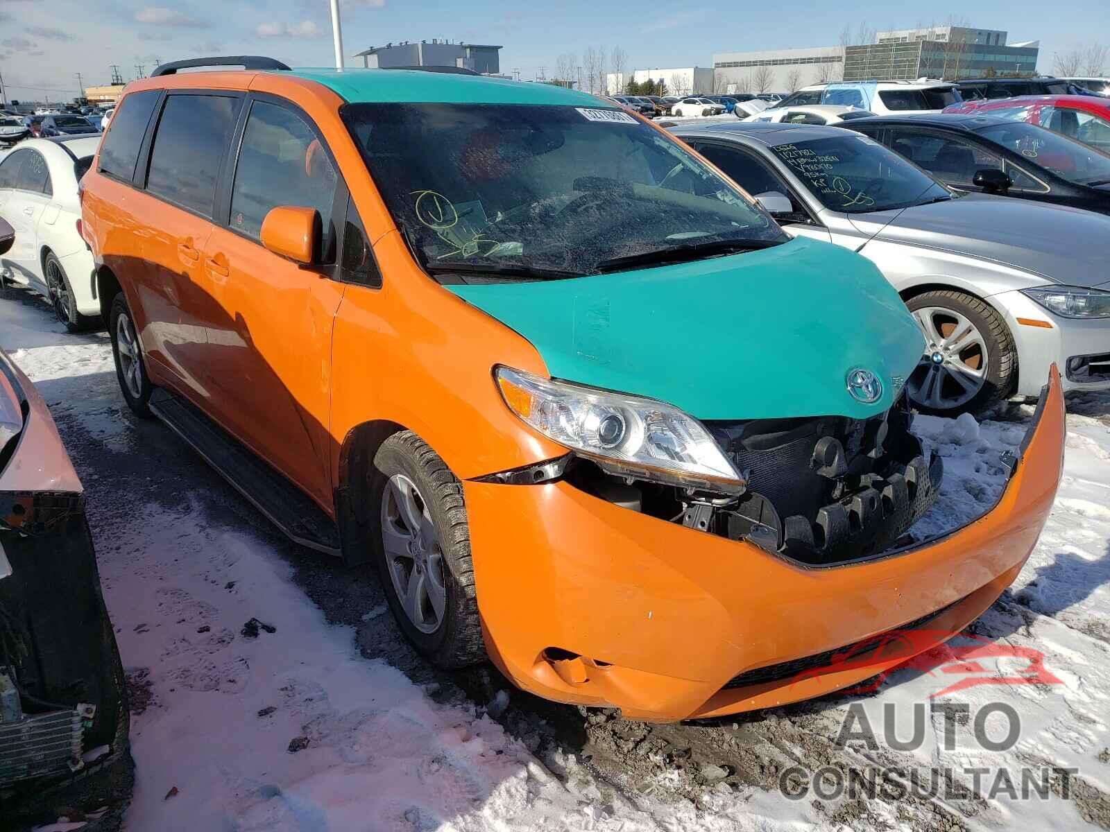 TOYOTA SIENNA 2016 - 5TDKK3DC2GS707441