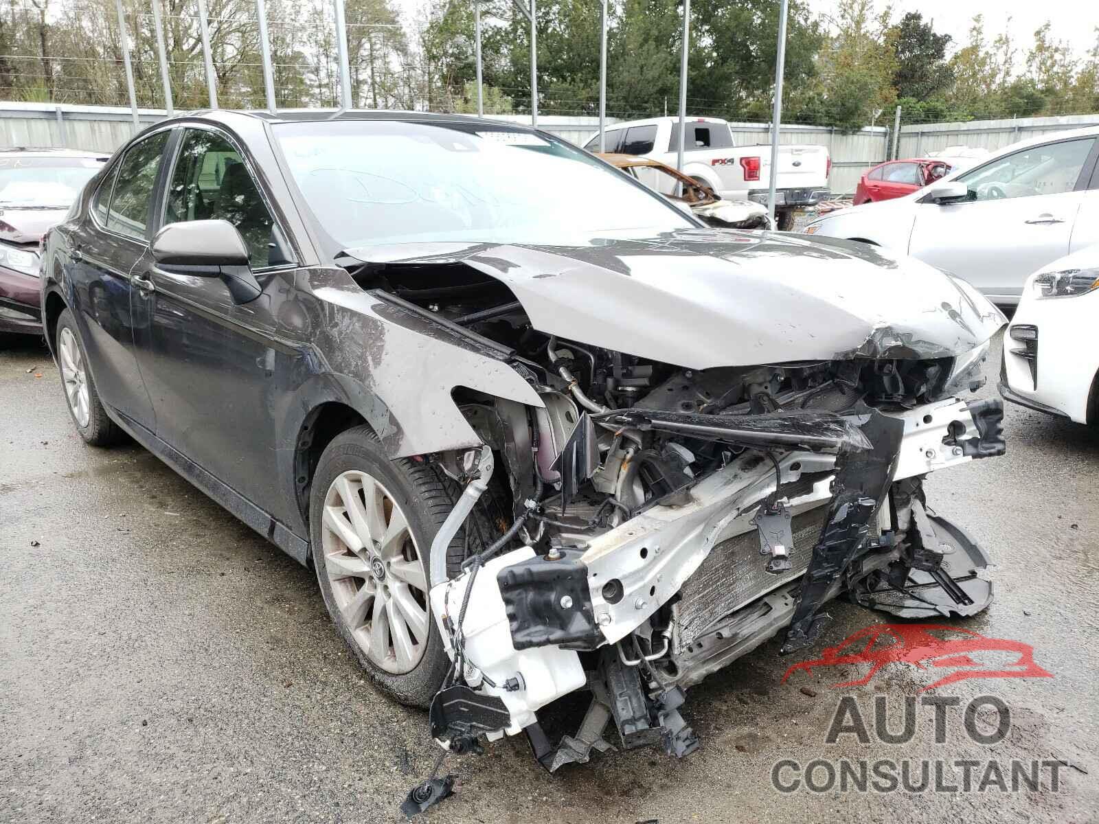 TOYOTA CAMRY 2018 - JTNB11HK5J3014005