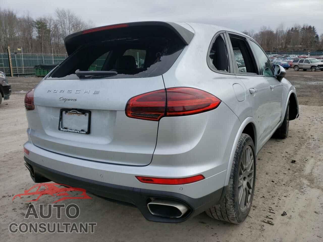 PORSCHE CAYENNE 2018 - WP1AA2A29JKA03187
