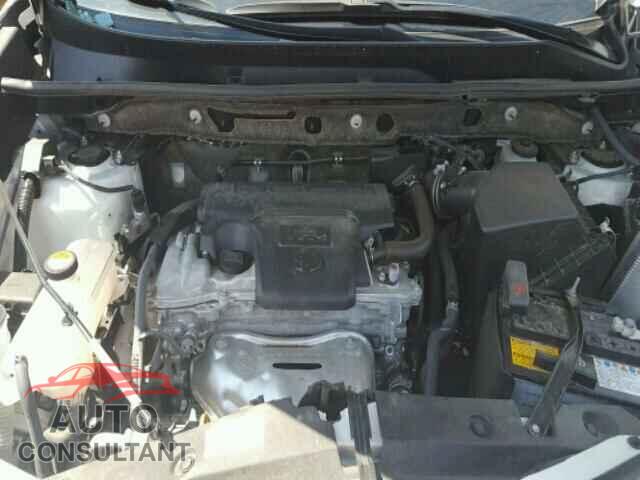 TOYOTA RAV4 2015 - JTMDFREV2FJ045369
