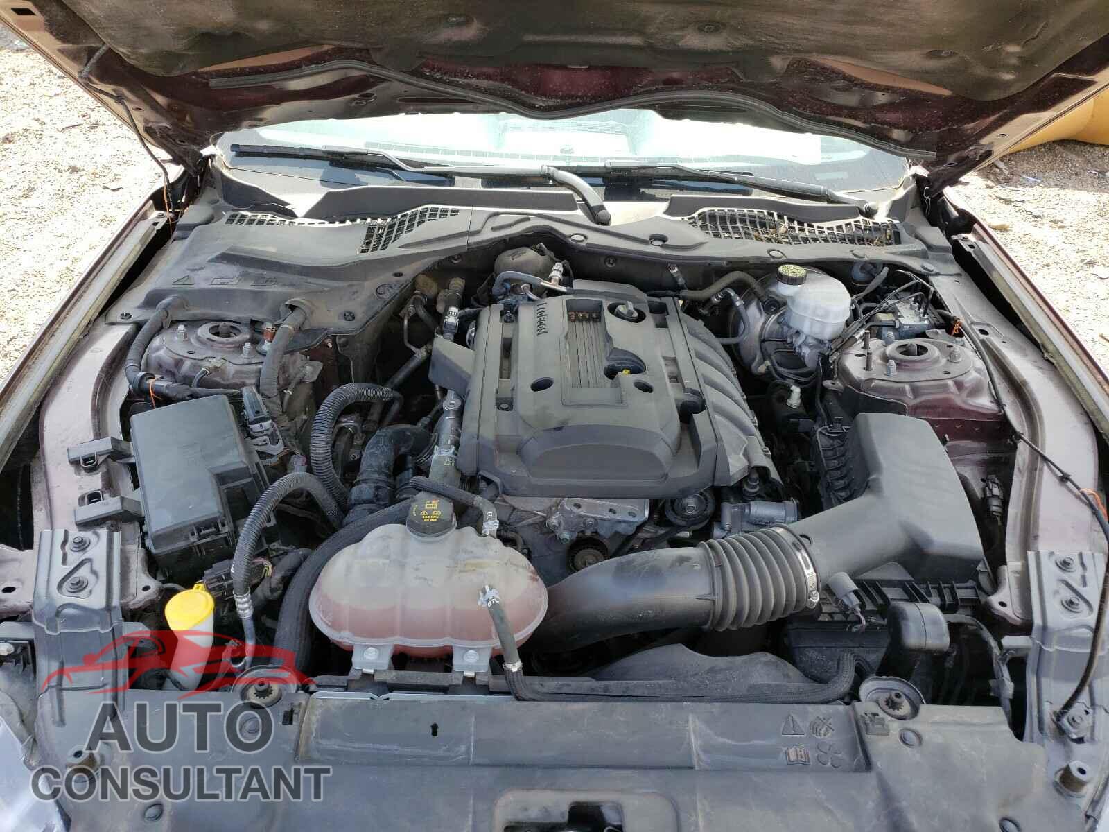 FORD MUSTANG 2018 - 1FA6P8TH2J5182932