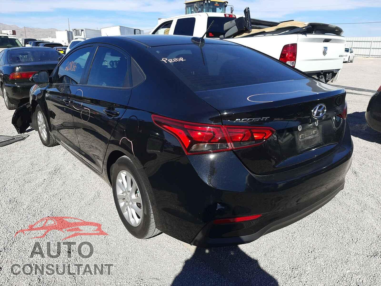 HYUNDAI ACCENT 2018 - 3KPC24A37JE019905