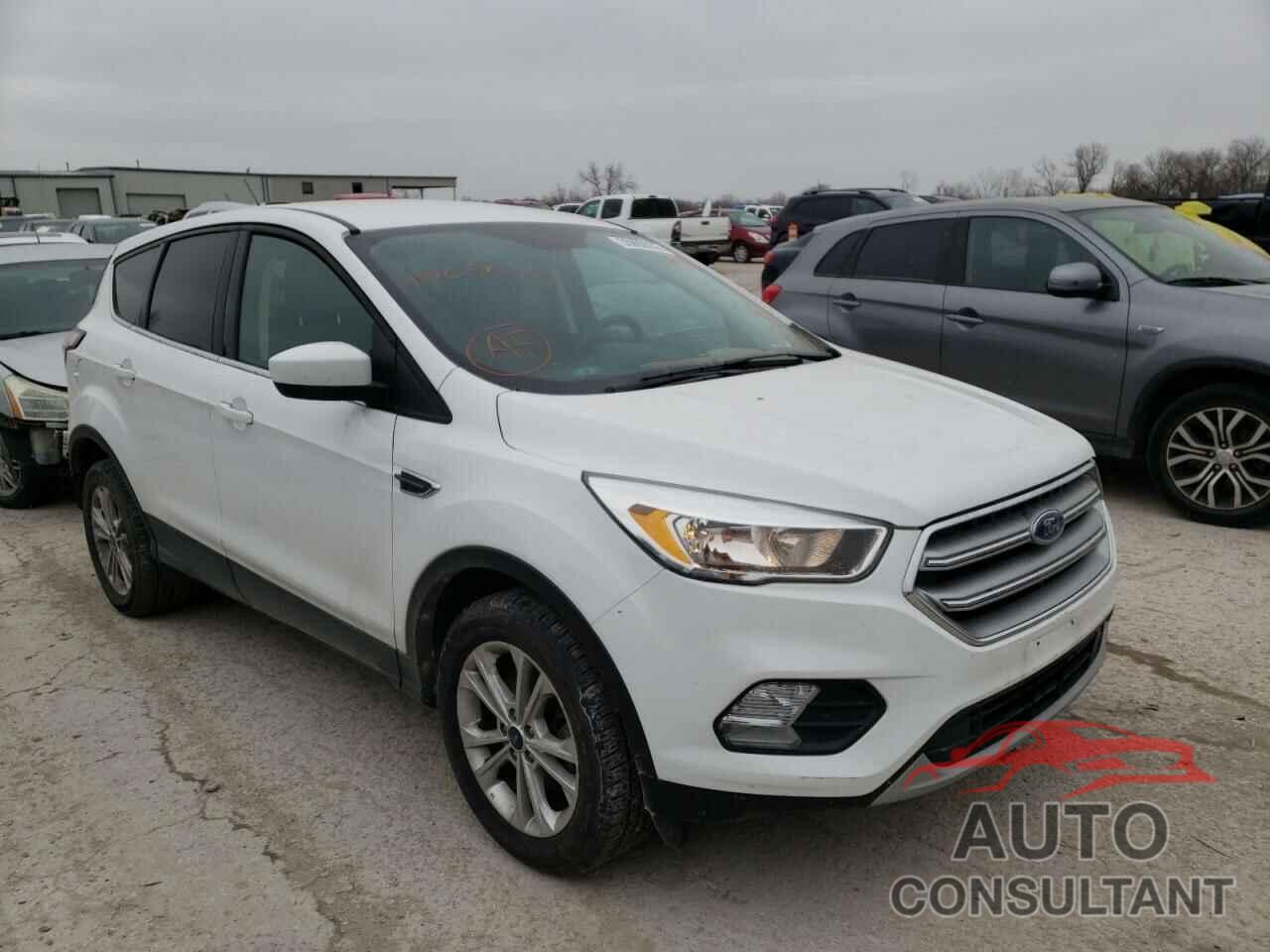 FORD ESCAPE 2017 - 1FMCU0G99HUC56062