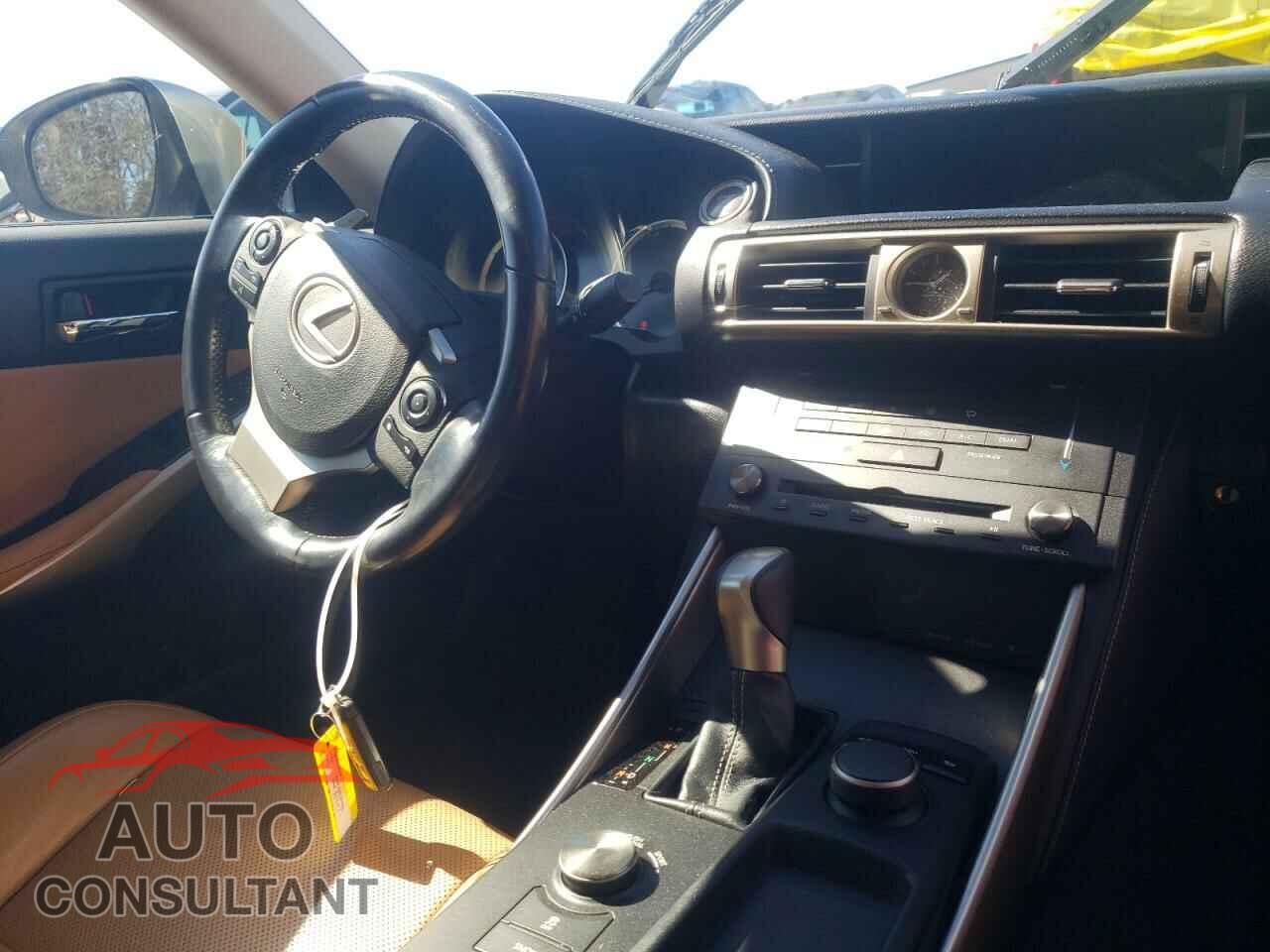 LEXUS IS 2016 - JTHBA1D23G5004482