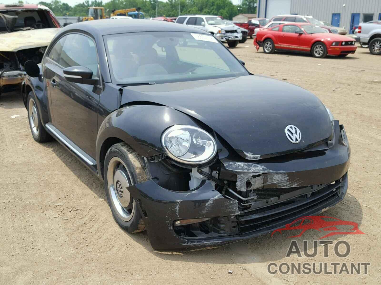 VOLKSWAGEN BEETLE 2015 - 3VWF17AT9FM656175