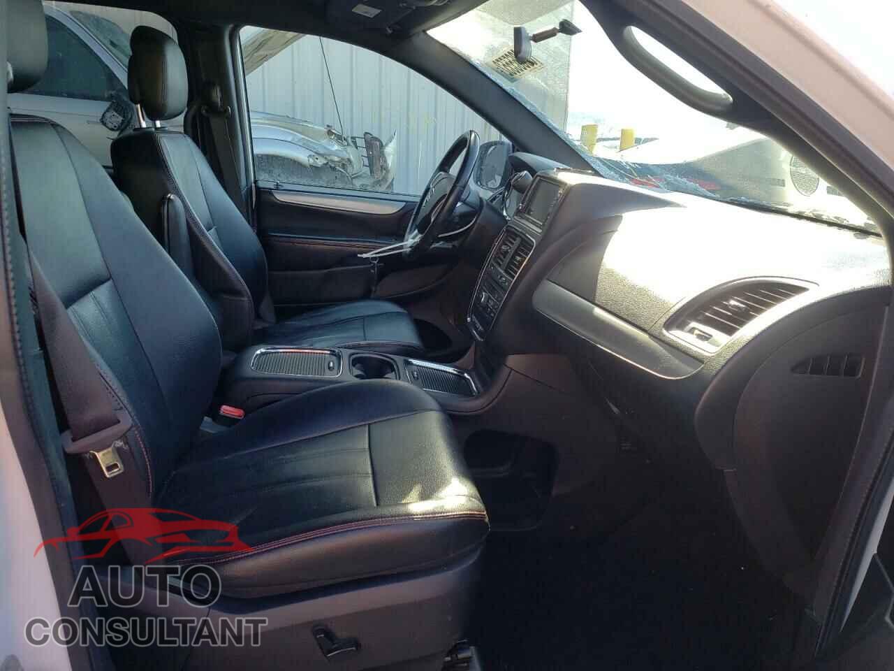DODGE CARAVAN 2016 - 2C4RDGEG1GR250048