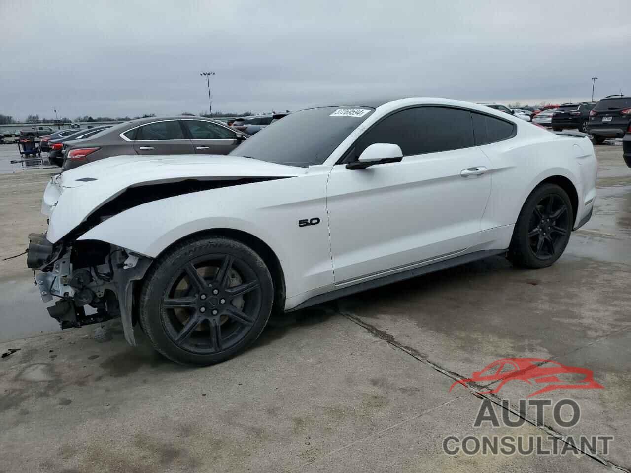 FORD MUSTANG 2018 - 1FA6P8CF9J5104145