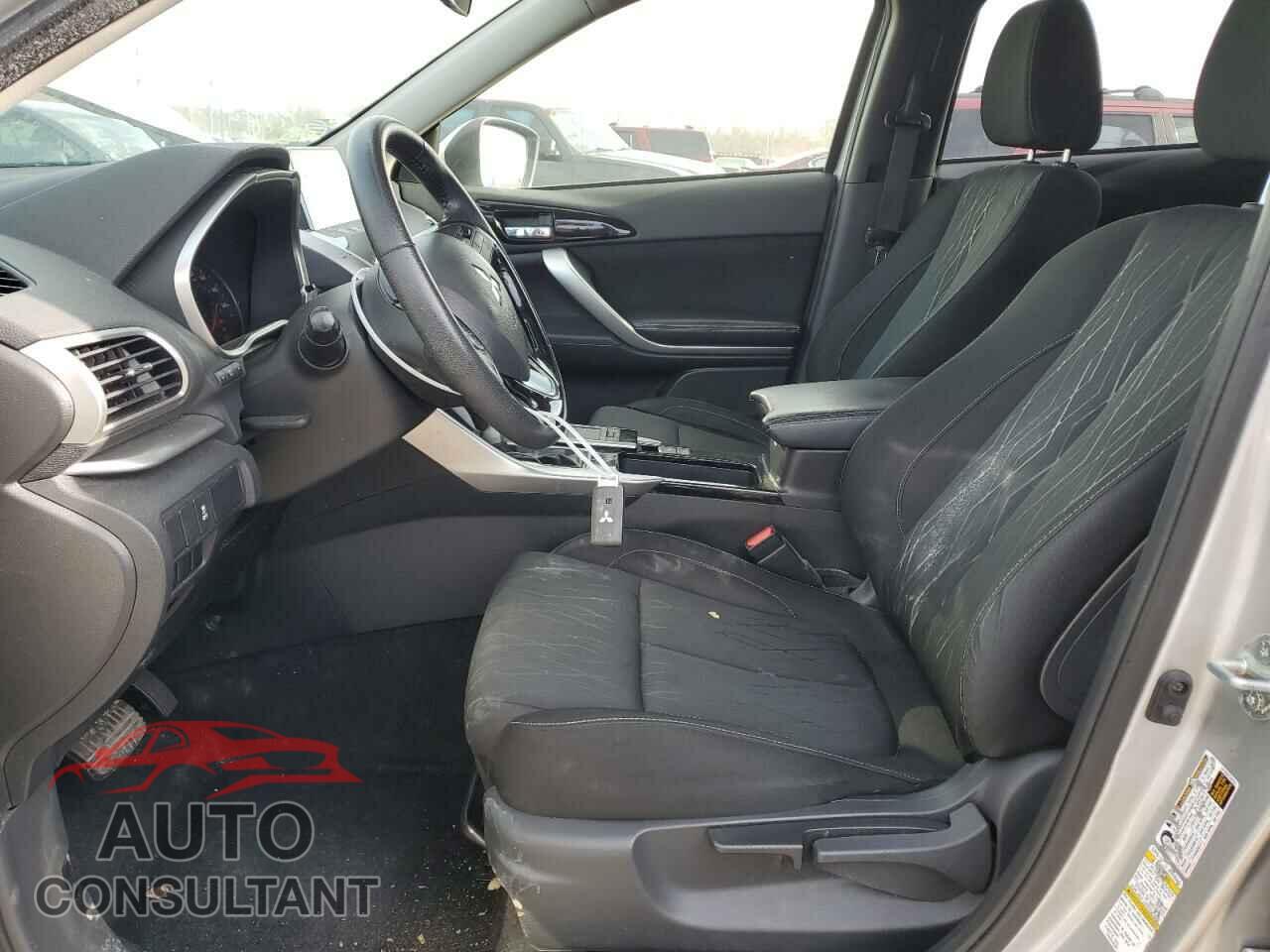 MITSUBISHI ECLIPSE 2018 - JA4AT5AA5JZ068446