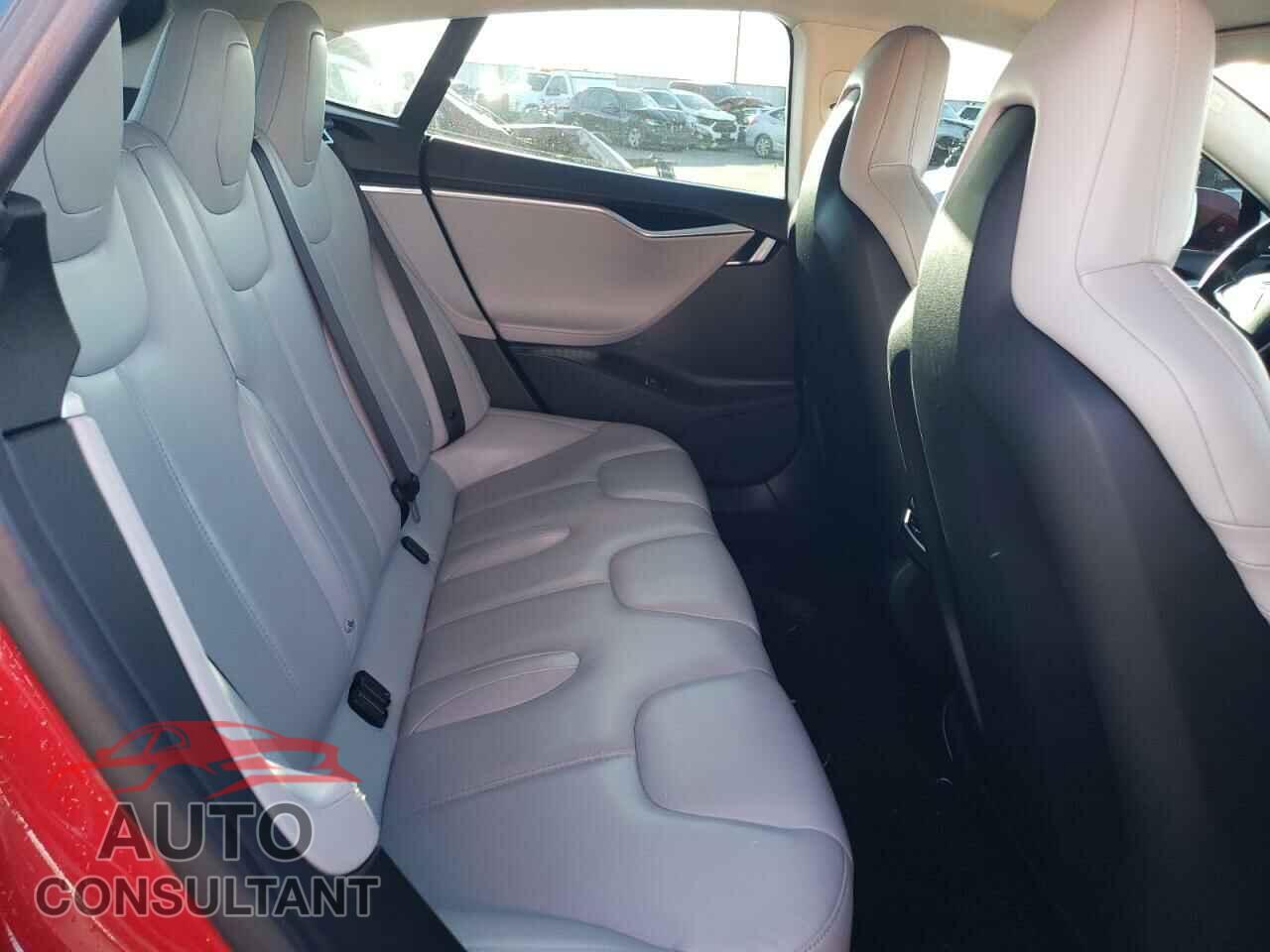TESLA MODEL S 2015 - 5YJSA1E27FF109541
