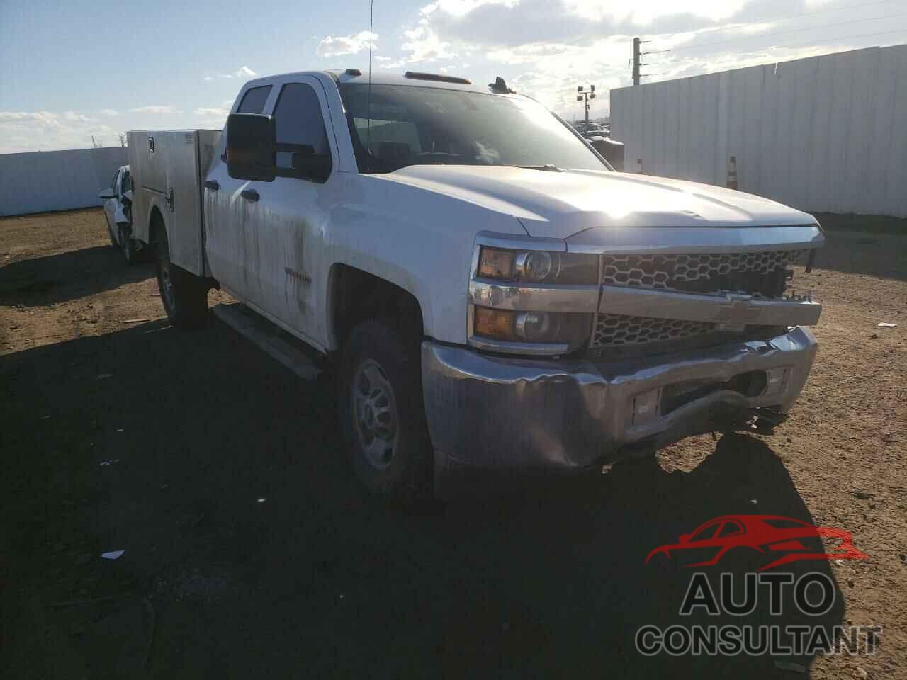 CHEVROLET SILVERADO 2019 - 2GB2KREGXK1236454