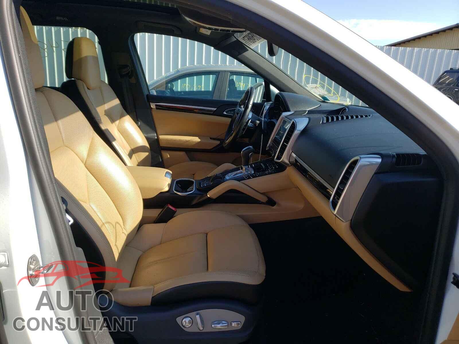 PORSCHE CAYENNE 2017 - WP1AA2A23HKA87811