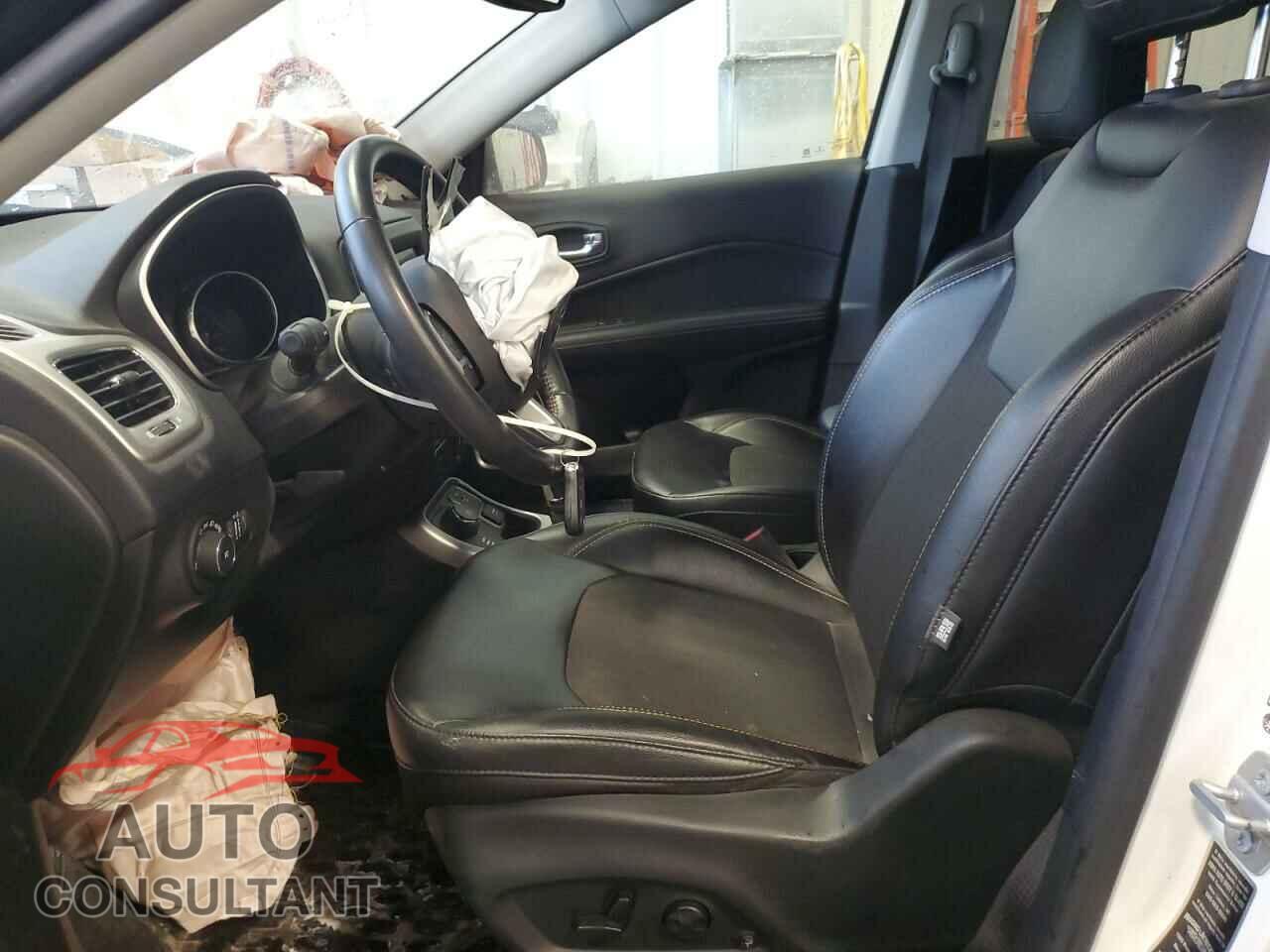 JEEP COMPASS 2020 - 3C4NJDBB5LT149598