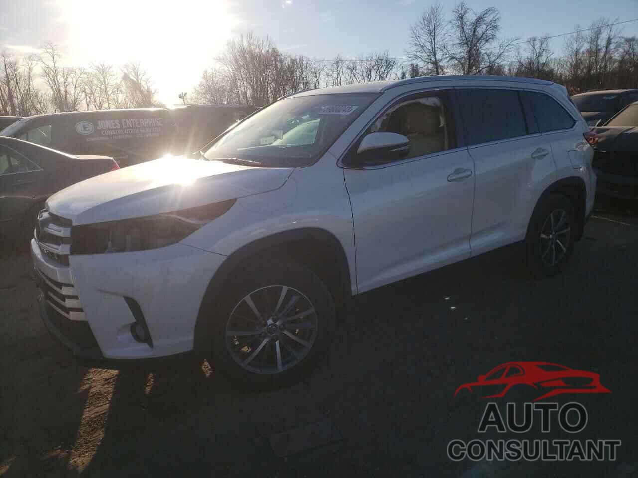 TOYOTA HIGHLANDER 2019 - 5TDJZRFH2KS569847