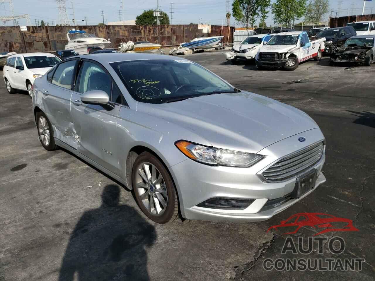 FORD FUSION 2017 - 3FA6P0LU2HR355287