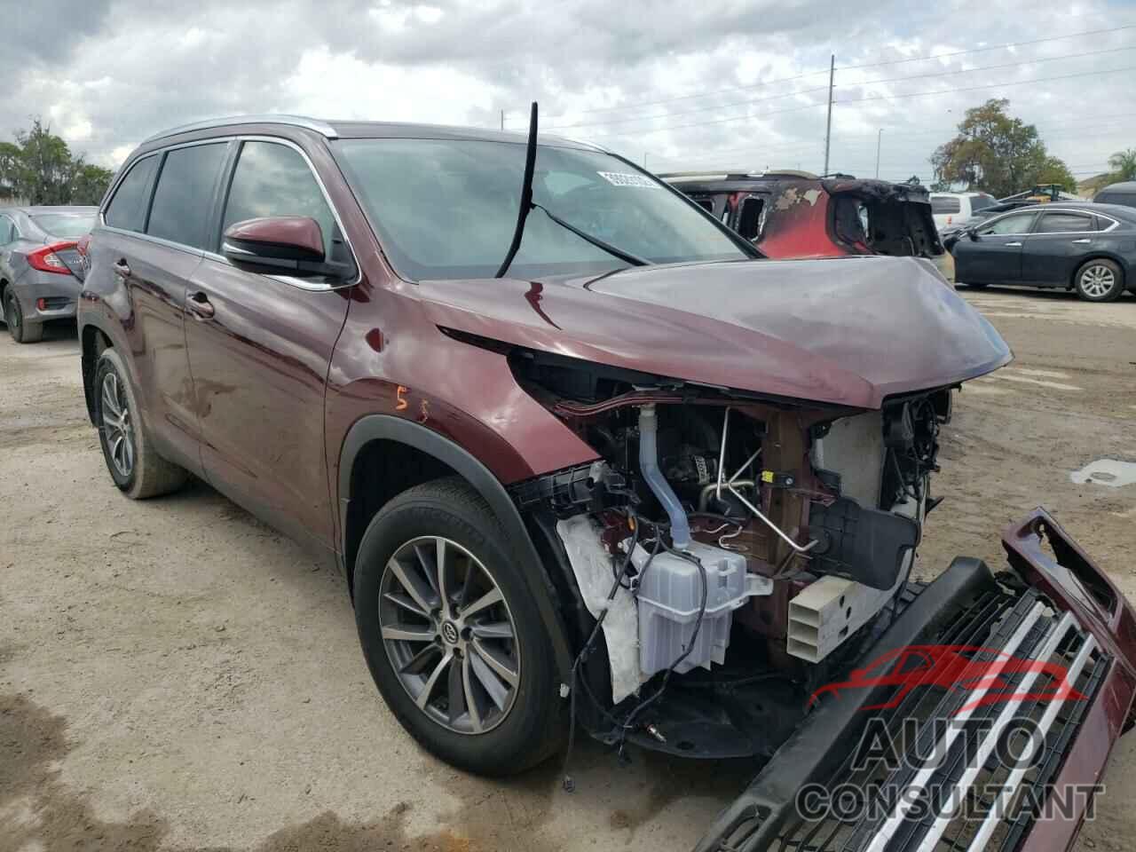 TOYOTA HIGHLANDER 2019 - 5TDKZRFH8KS302488