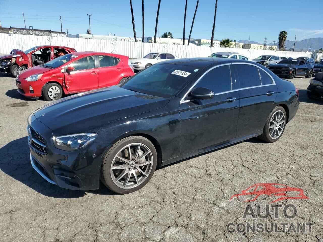 MERCEDES-BENZ E-CLASS 2023 - W1KZF8DB4PB131811
