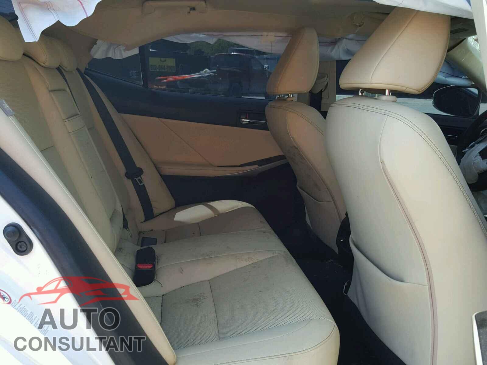 LEXUS IS250 2015 - JTHBF1D27F5058738