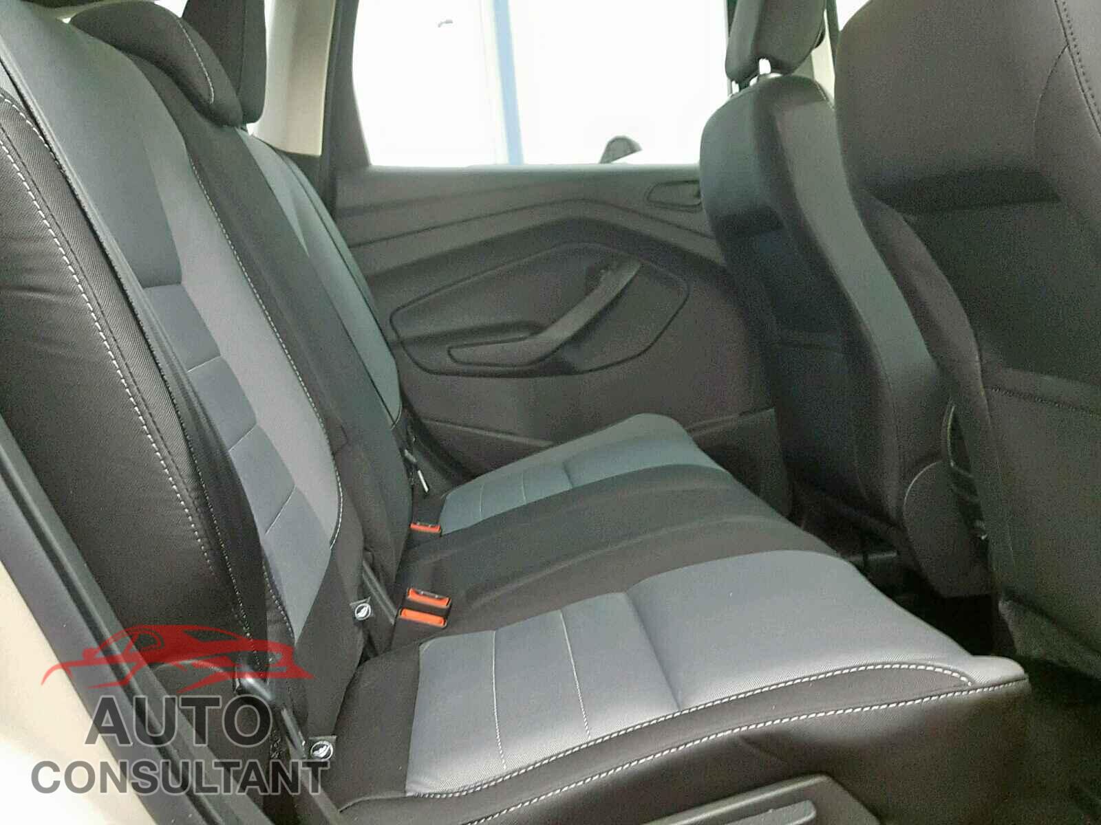 FORD ESCAPE S 2018 - 5NPD74LF7LH513189