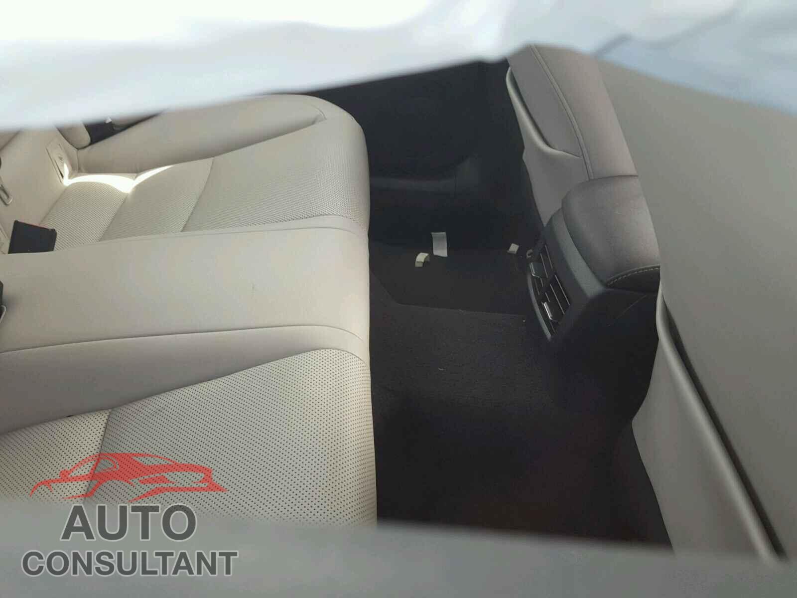 LEXUS IS250 2015 - JTHBF1D29F5075590