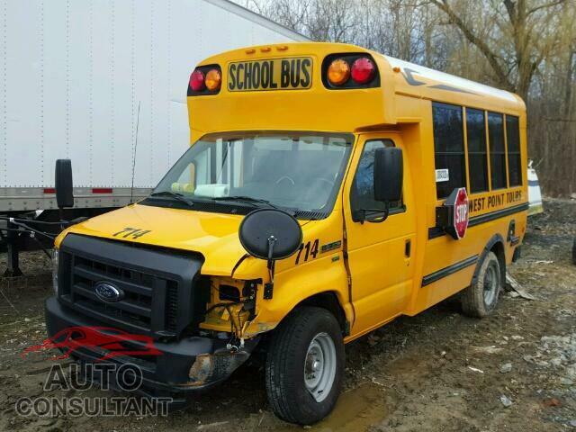 FORD ECONOLINE 2018 - 1FDEE3F62JDC07581