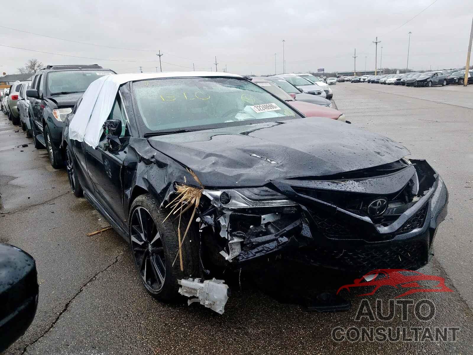 TOYOTA CAMRY 2018 - 4T1M11AK0LU867203