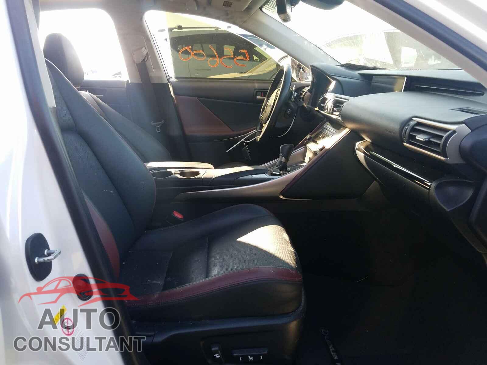 LEXUS IS 2017 - JTHBA1D20H5049901