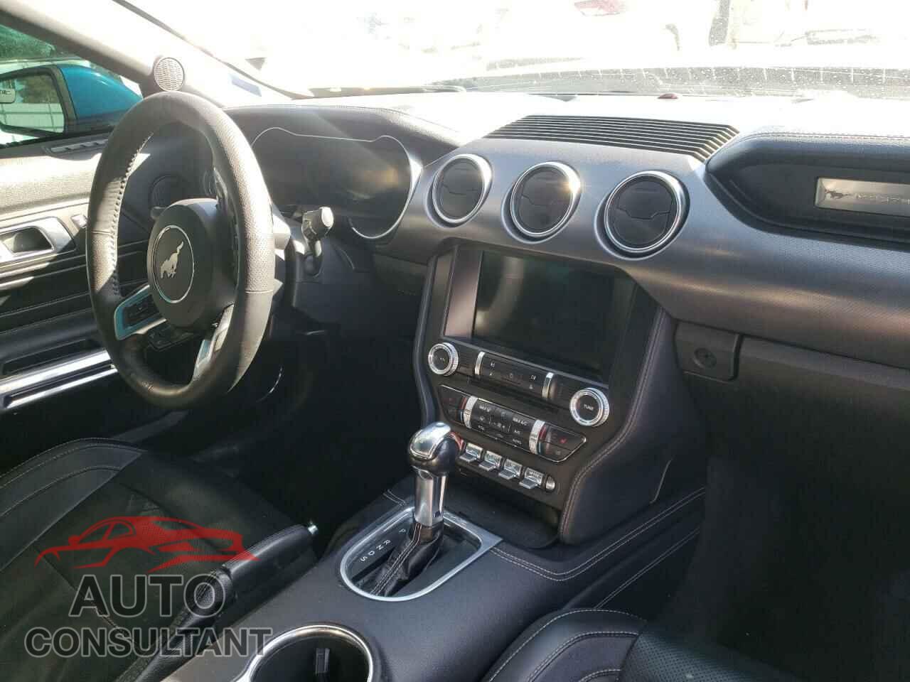 FORD MUSTANG 2018 - 1FATP8UH3J5157247