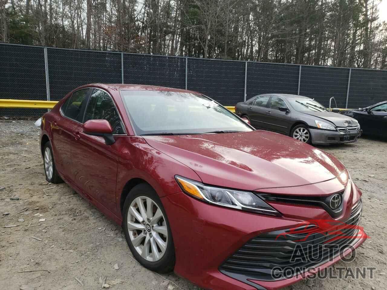 TOYOTA CAMRY 2018 - 4T1B11HK0JU574704