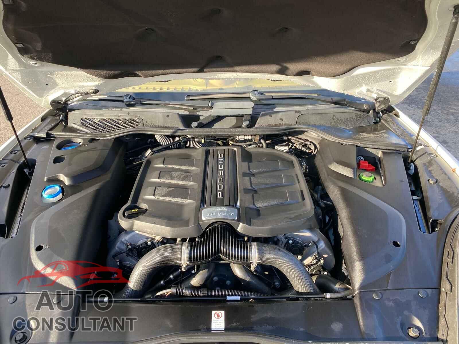 PORSCHE CAYENNE 2016 - WP1AB2A29GLA93425