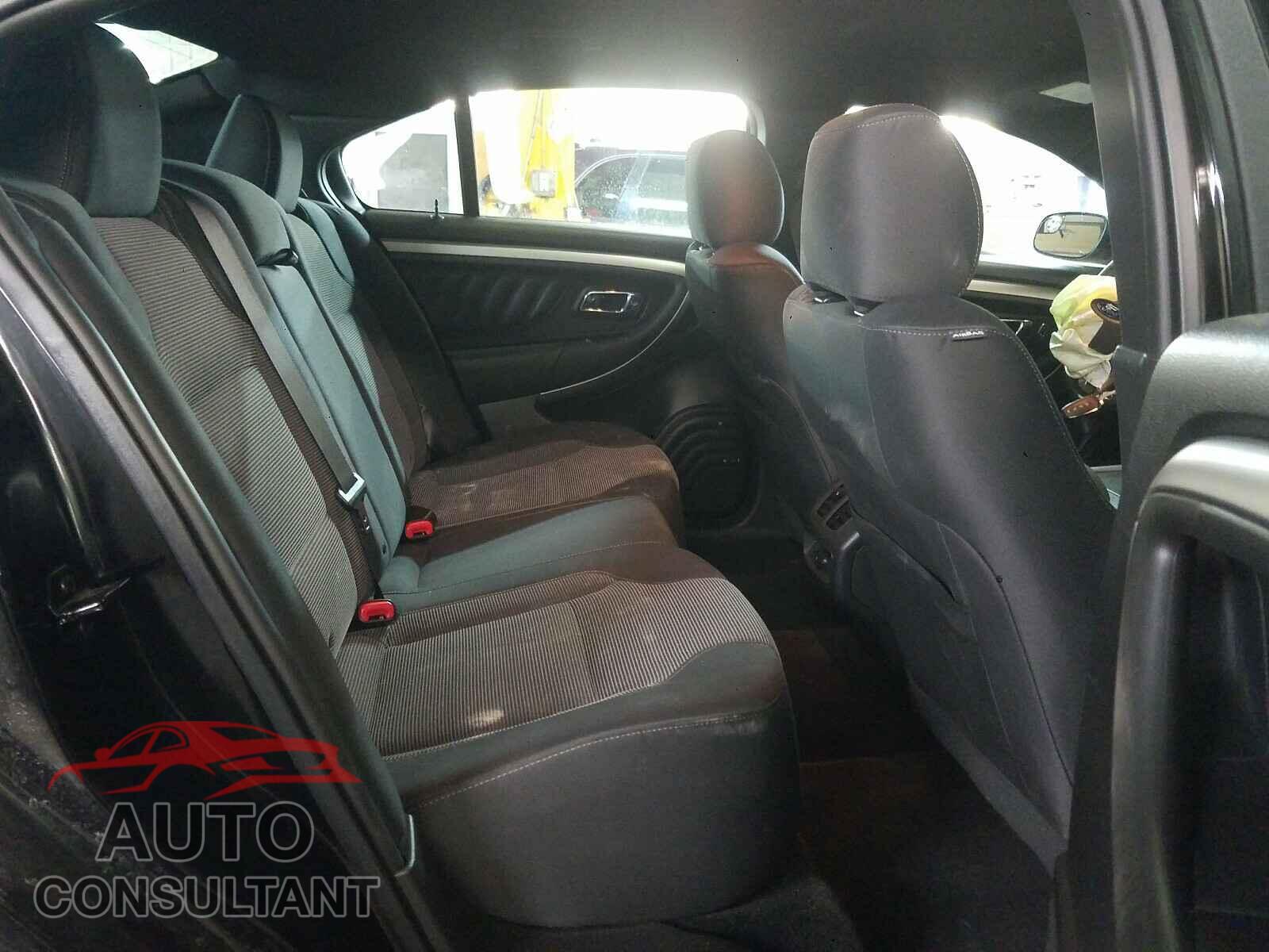 FORD TAURUS 2017 - 1FAHP2E83HG133157
