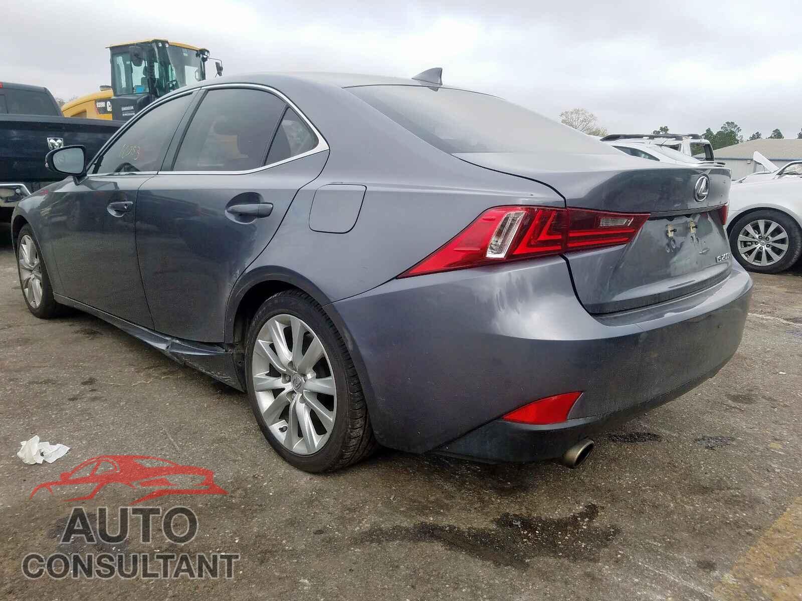 LEXUS IS 2016 - JTHBA1D25G5002913